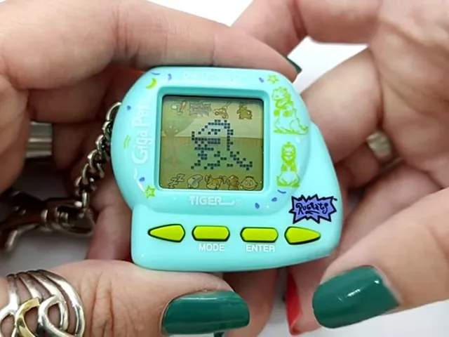 Giga Pets: Rugrats Reptar