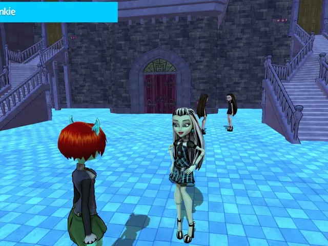 Monster High: New Ghoul in School