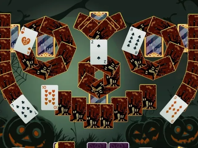 Solitaire Halloween Story